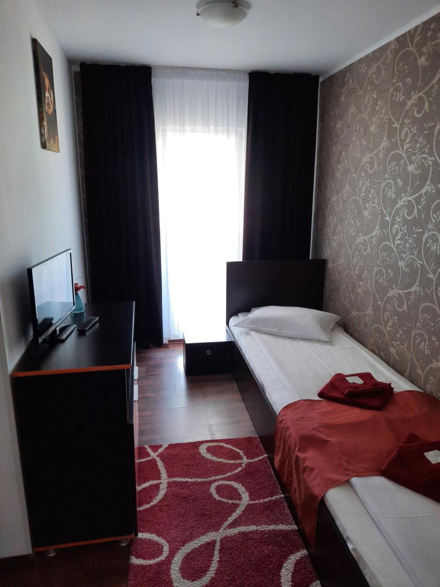 Pensiunea D&D Făgăraş Szoba fotó